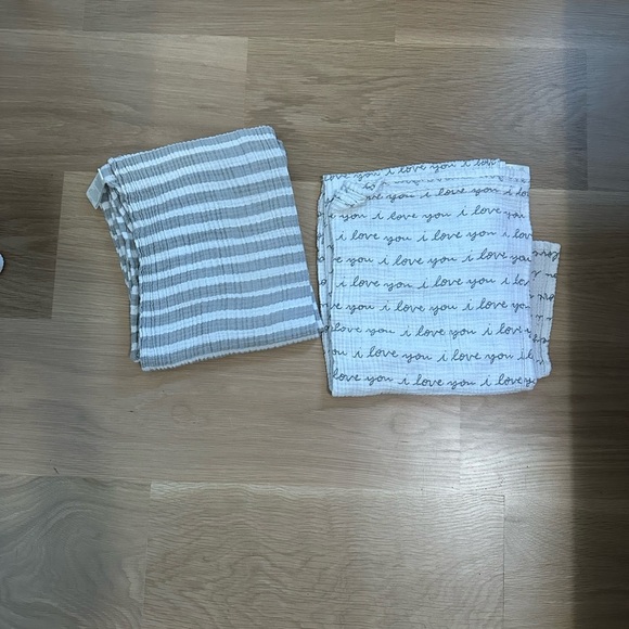 Cloud island Striped and Scripted Text baby swaddle blankets - Picture 1 of 1